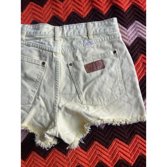 Wrangler x Billabong Butter Yellow Denim Cutoff Mini Shorts sz 29 - Picture 5 of 8